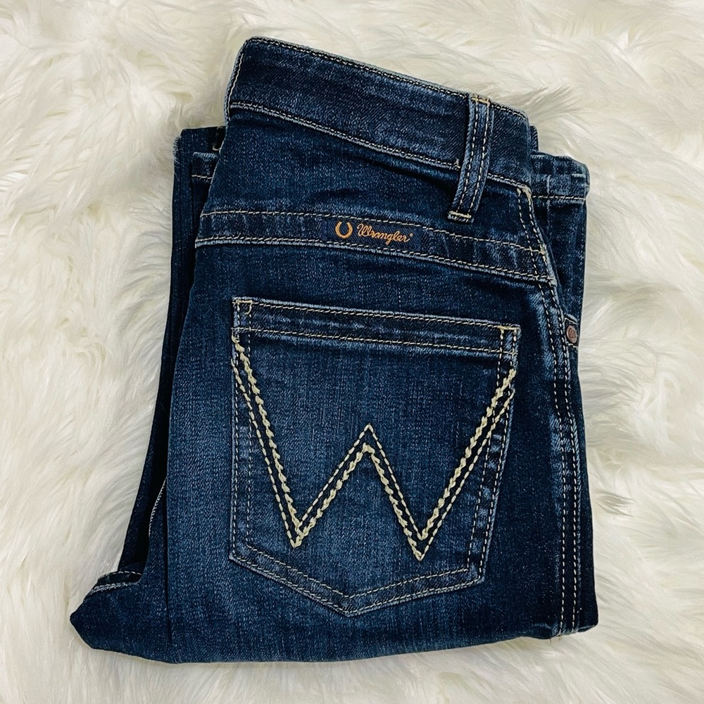 NWOT Wrangler Willow Ultimate Riding Dark Wash Blue Waist Band Mid Rise Jean 26